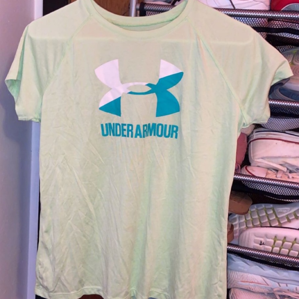dri fit under armour shirt